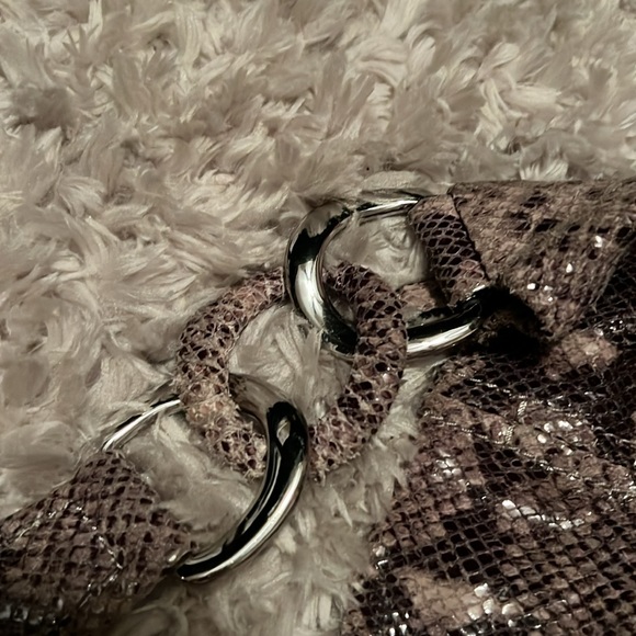 MK animal print beautiful bag shoulder purse like brand new used only few times - Picture 8 of 9